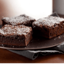 Foto de Brownie con trocitos de chocolate 70% cacao.