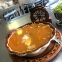 Foto de Plato Grande de Birria Estilo Jalisco