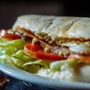 Foto de Sándwich de lomito completo