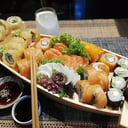 Foto de BOTE SASHIMI & ROLL 60 pza