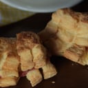 Foto de Chicharrones de guayaba /Guava puff pastry