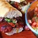 Foto de bocadillo de chorizo + salsa 