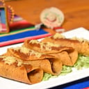 Foto de Flautas de carne o pollo