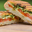 Foto de PANINI MOZZA PESTO