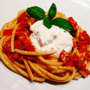 Foto de ESPAGUETIS POMODORO BURRATA