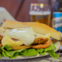 Foto de Milanesa de Ternera COMPLETA  (Jamón, Queso, Huevo, Lechuga y Tomate